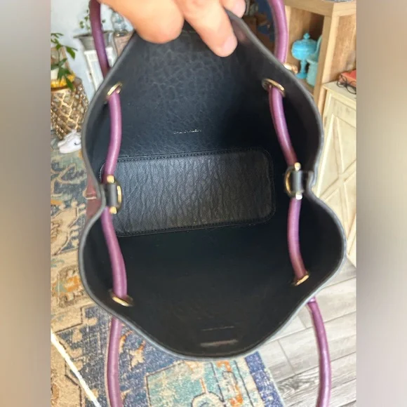 Calvin Klein Crossbody - Picture 7 of 7